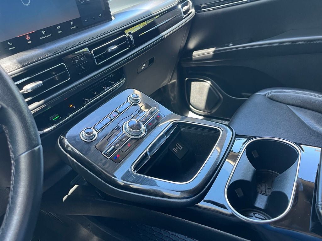 Certified 2023 Lincoln Nautilus AWD w/ Premium Package image 33