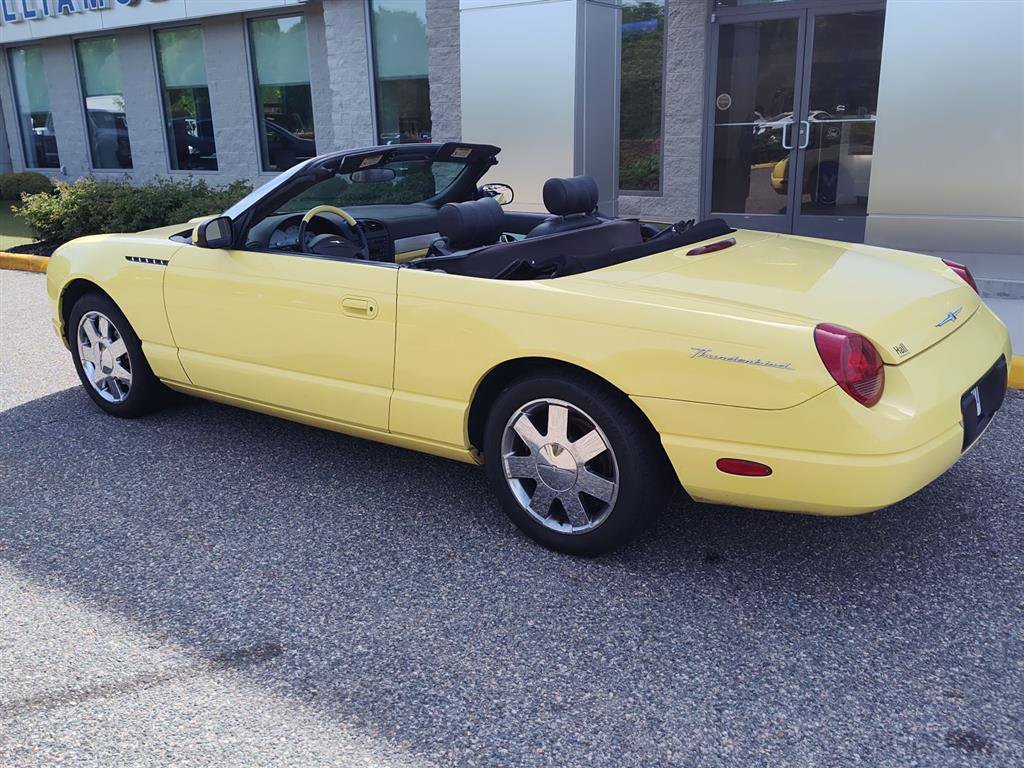 Used 2002 Ford Thunderbird Deluxe image 3
