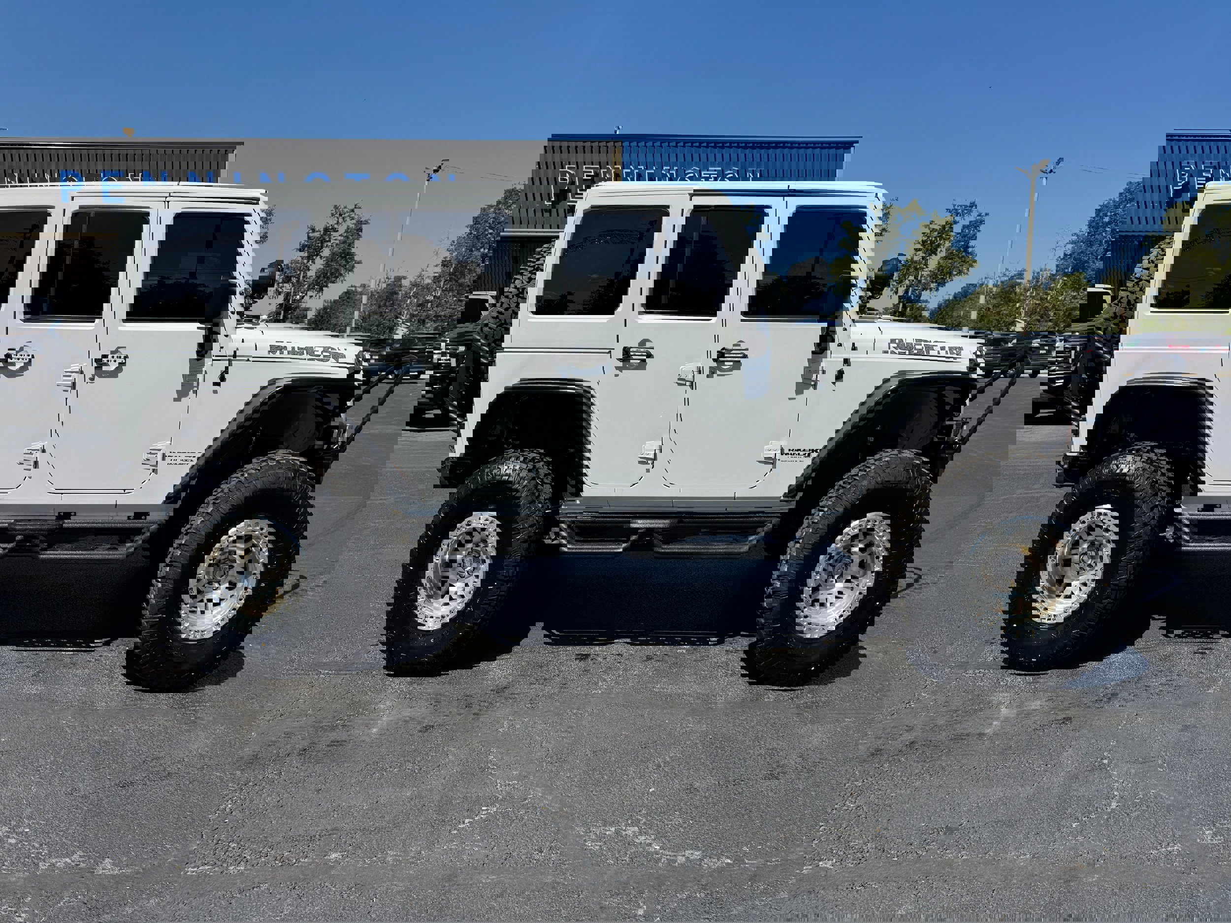 Used 2018 Jeep Wrangler Unlimited Rubicon w/ Cold Weather Group image 8