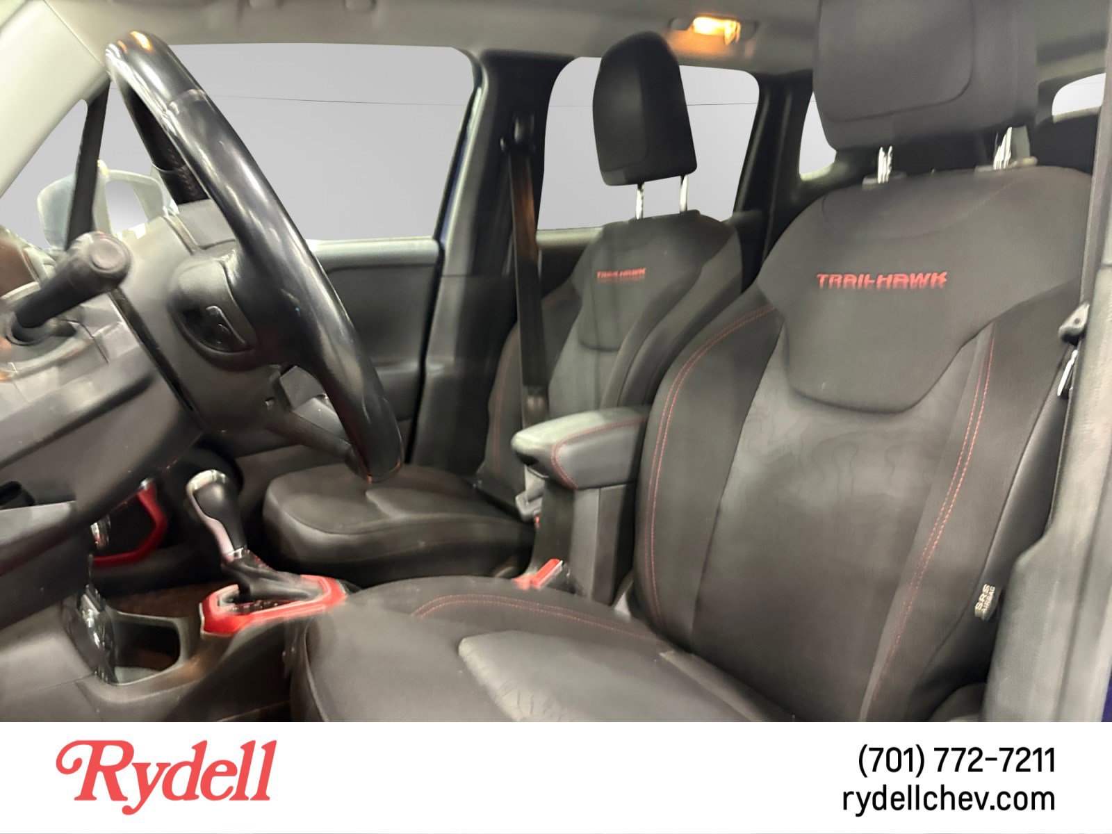 Used 2017 Jeep Renegade Trailhawk image 10