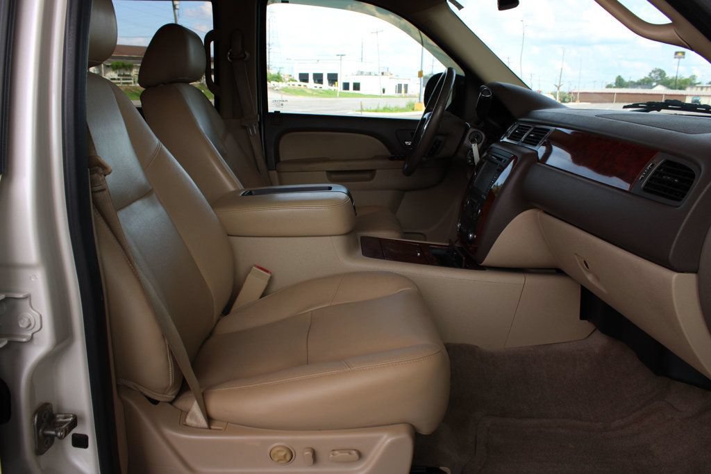 Used 2013 Chevrolet Tahoe LTZ AWD/4WD image 13