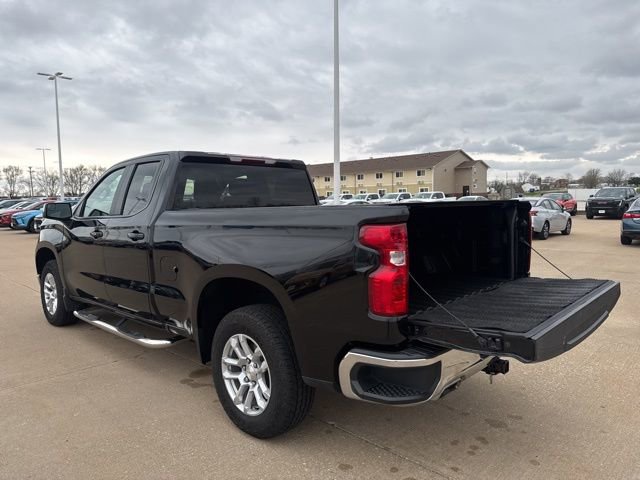 Used 2023 Chevrolet Silverado 1500 LT w/ Z71 Off-Road Package image 7