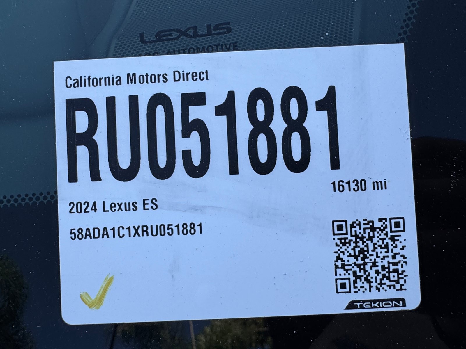 Used 2024 Lexus ES 300h w/ Premium Package FWD image 18