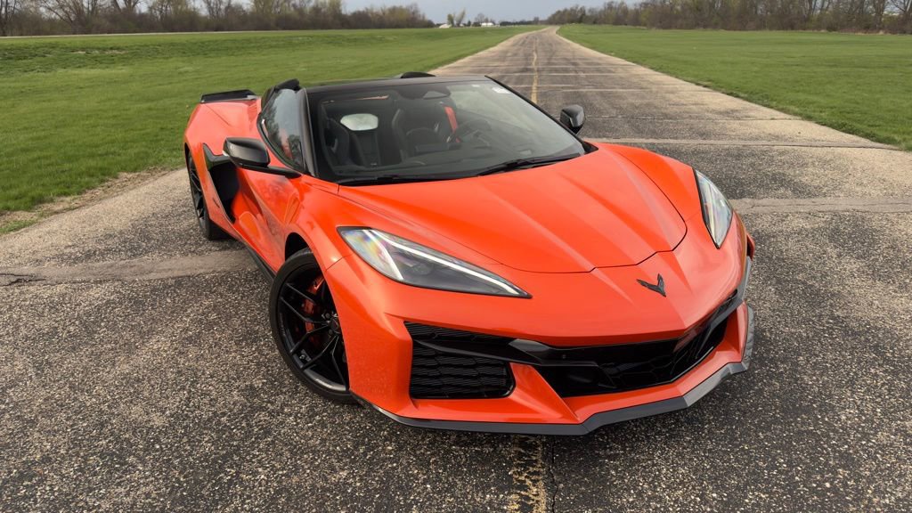 Used 2025 Chevrolet Corvette Z06 w/ Battery Protection Package image 35