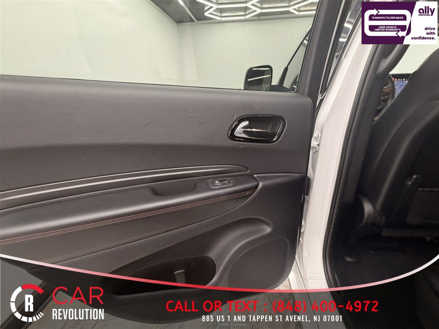 Used 2025 Dodge Durango GT AWD/4WD image 32