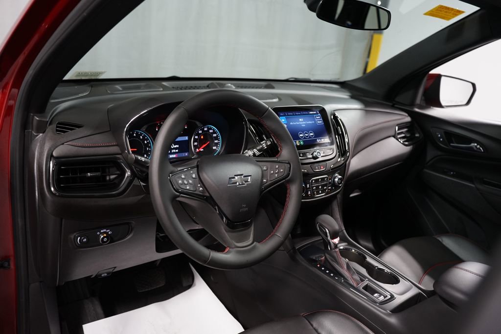 Used 2023 Chevrolet Equinox RS w/ RS Leather Package image 11