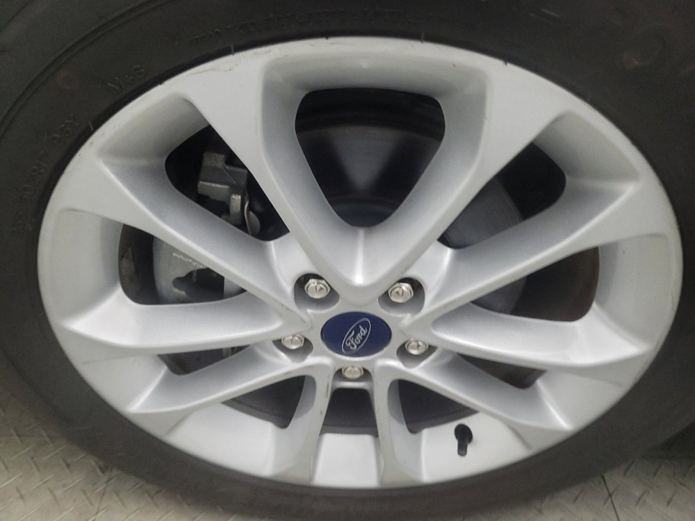Used 2019 Ford Fusion SE FWD image 31