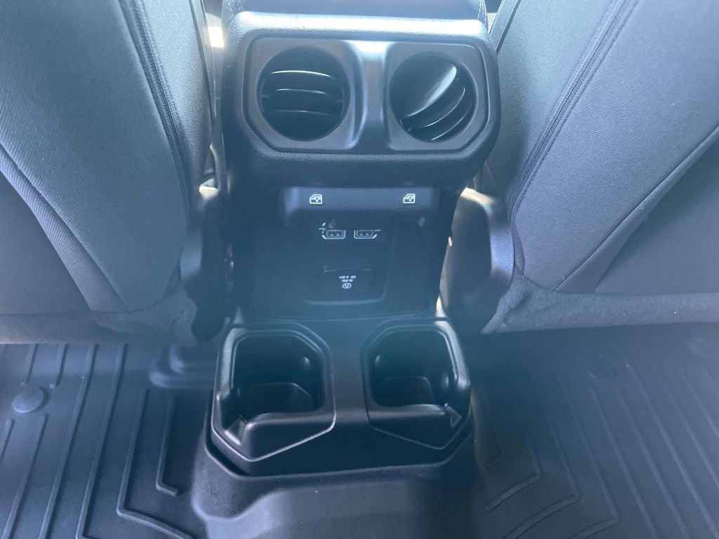 Used 2020 Jeep Wrangler Unlimited Sahara image 69
