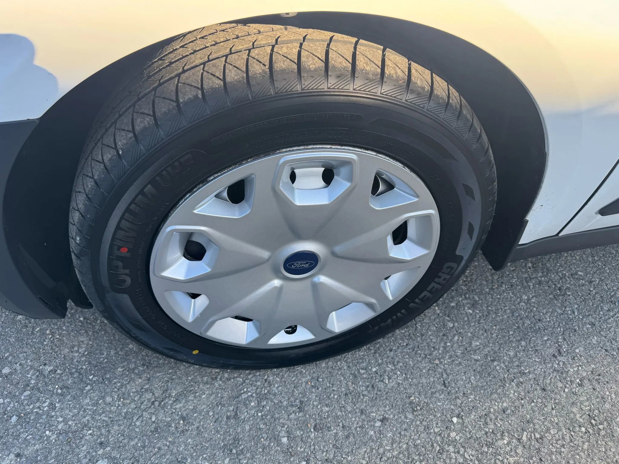 Used 2015 Ford Transit Connect XL image 29