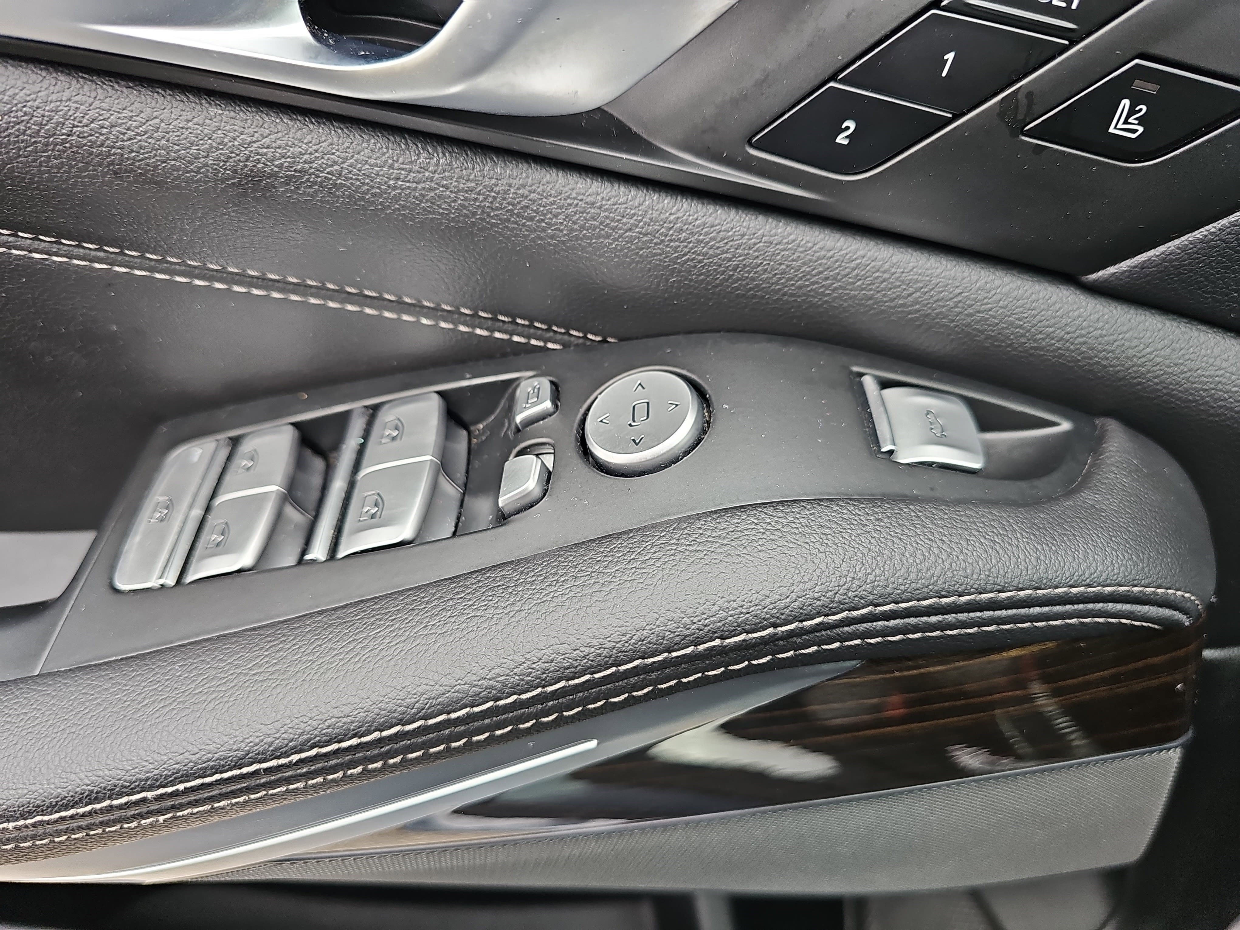 Used 2020 BMW X7 xDrive40i w/ Cold Weather Package image 30