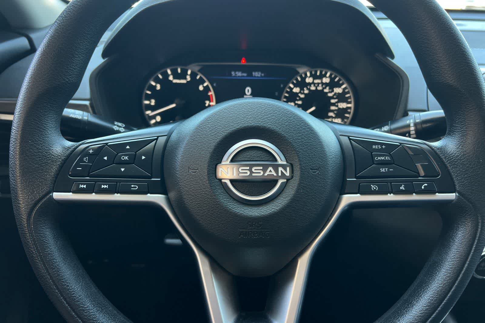 Used 2023 Nissan Altima 2.5 SV FWD image 27