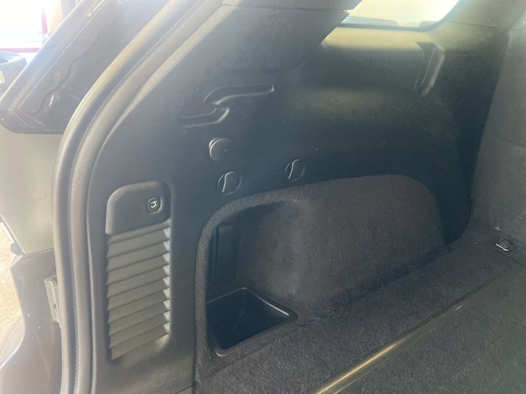 Used 2017 Jeep Grand Cherokee Limited image 14