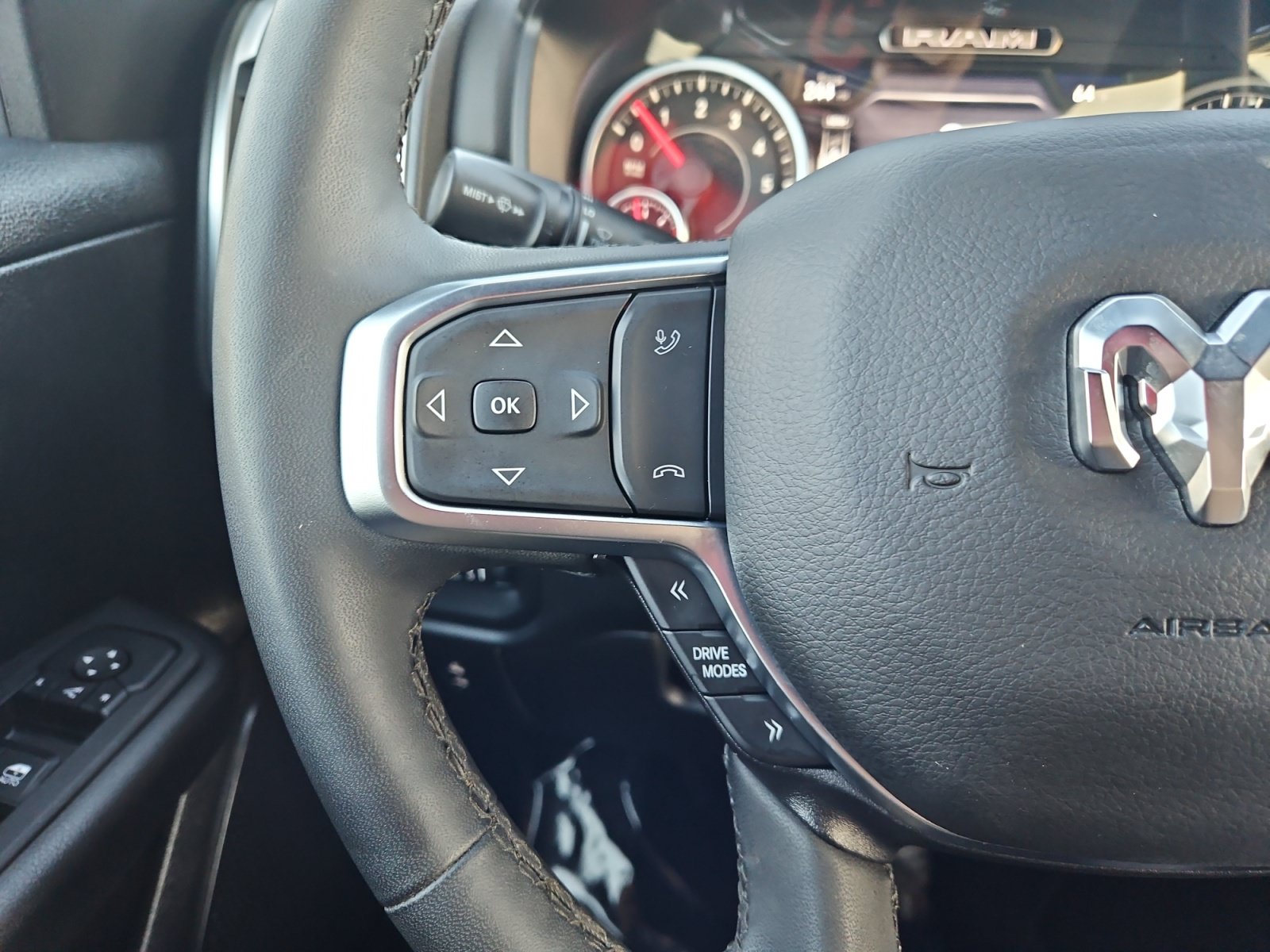 Used 2025 RAM 1500 Big Horn AWD/4WD image 28