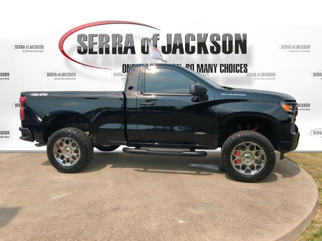 Used 2025 Chevrolet Silverado 1500 W/T w/ WT Value Package image 10