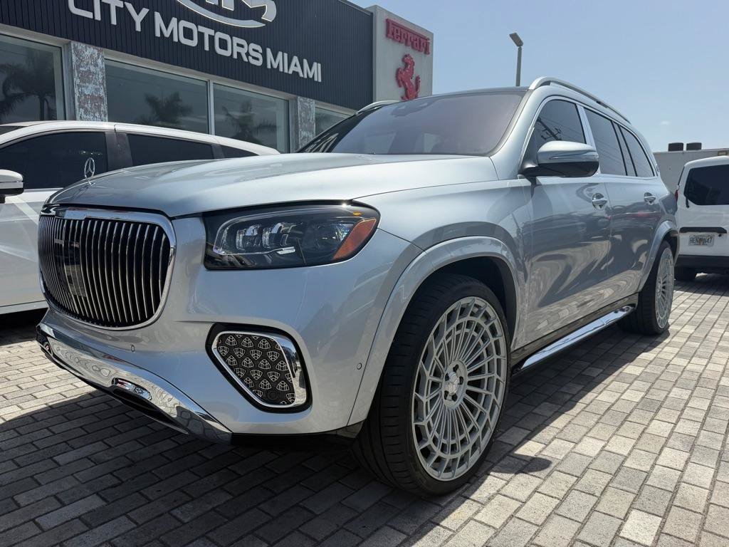 Used 2024 Mercedes-Benz Maybach GLS 600 4MATIC image 7