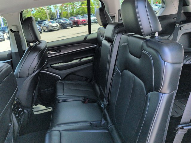 Used 2021 Jeep Grand Cherokee L Limited RWD image 15