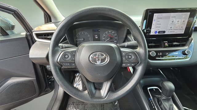 Used 2024 Toyota Corolla LE FWD image 12