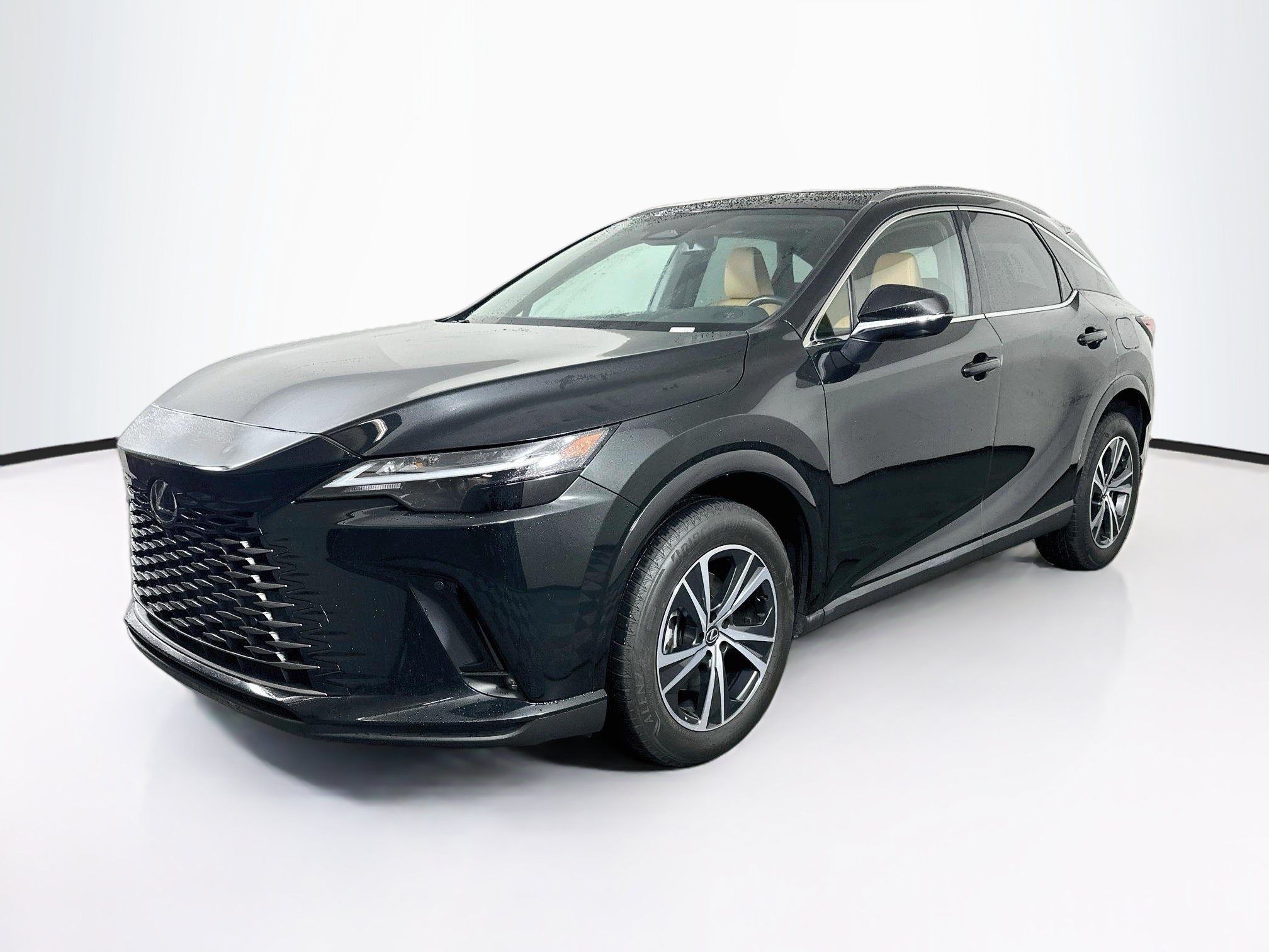 Used 2025 Lexus RX 350 Premium w/ Accessory Package (Z1) FWD image 3
