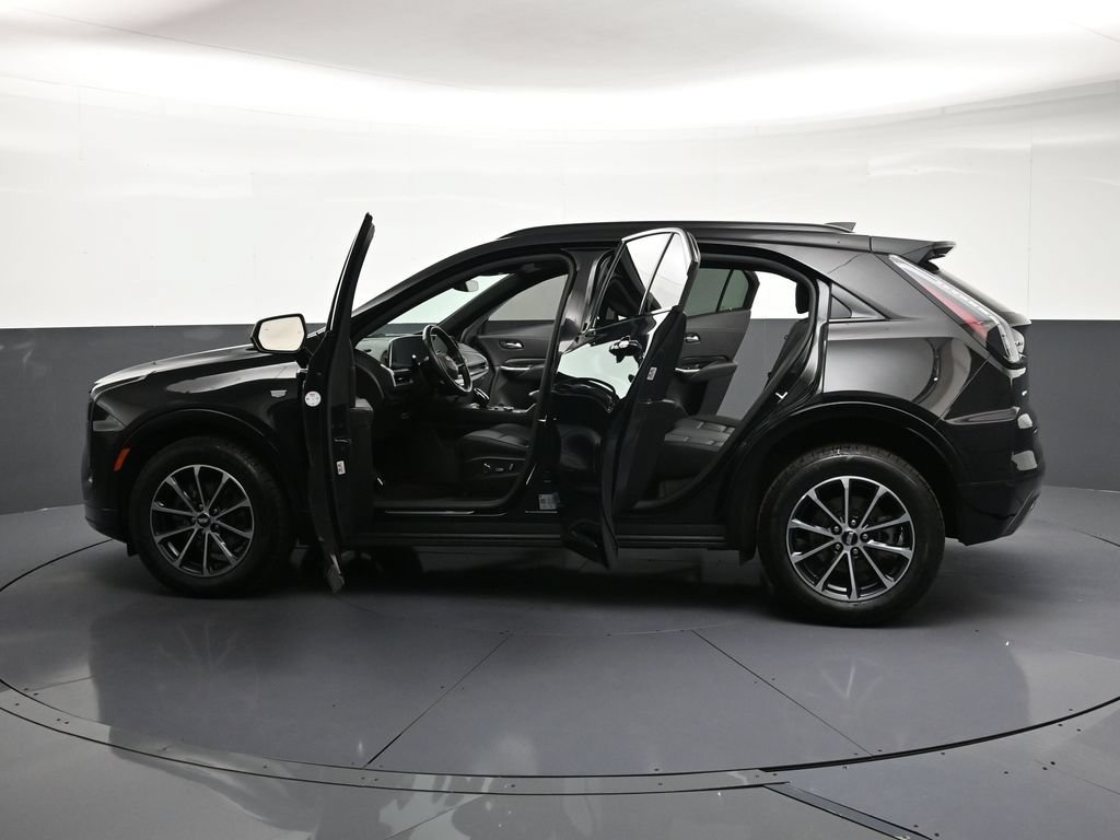 Certified 2024 Cadillac XT4 Sport w/ Cold Weather Package AWD/4WD image 34