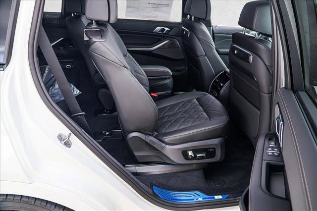 New 2027 BMW X7 xDrive40i w/ M Sport Package AWD/4WD image 22