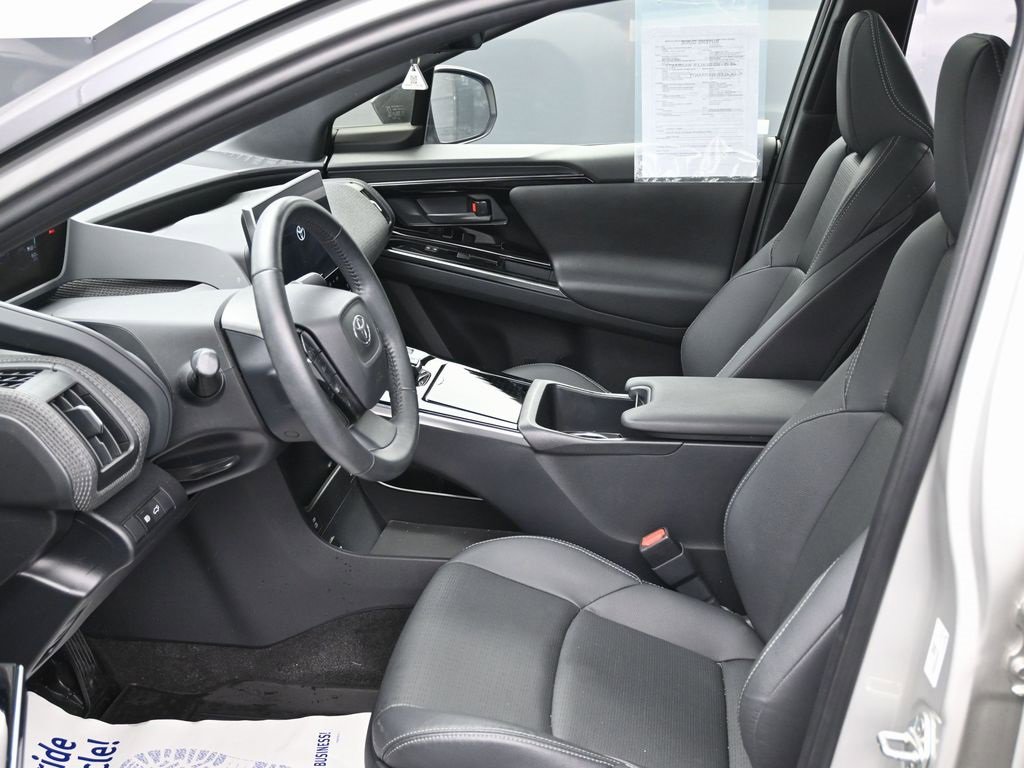 Used 2023 Toyota bZ4X Limited image 17