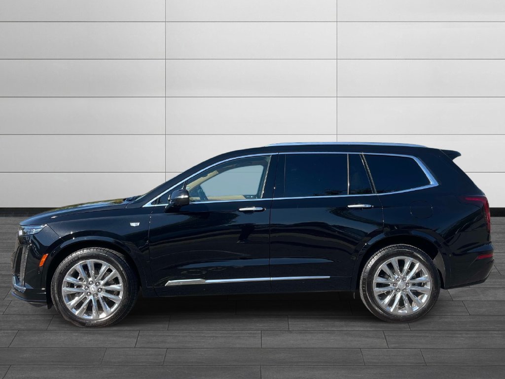 Used 2025 Cadillac XT6 Premium Luxury w/ Platinum Package FWD image 2