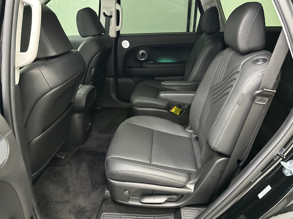 Certified 2026 Hyundai Palisade SEL FWD image 24