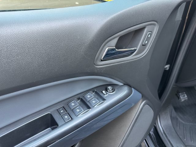 Used 2022 Chevrolet Colorado Z71 w/ Z71 Midnight Edition AWD/4WD image 11