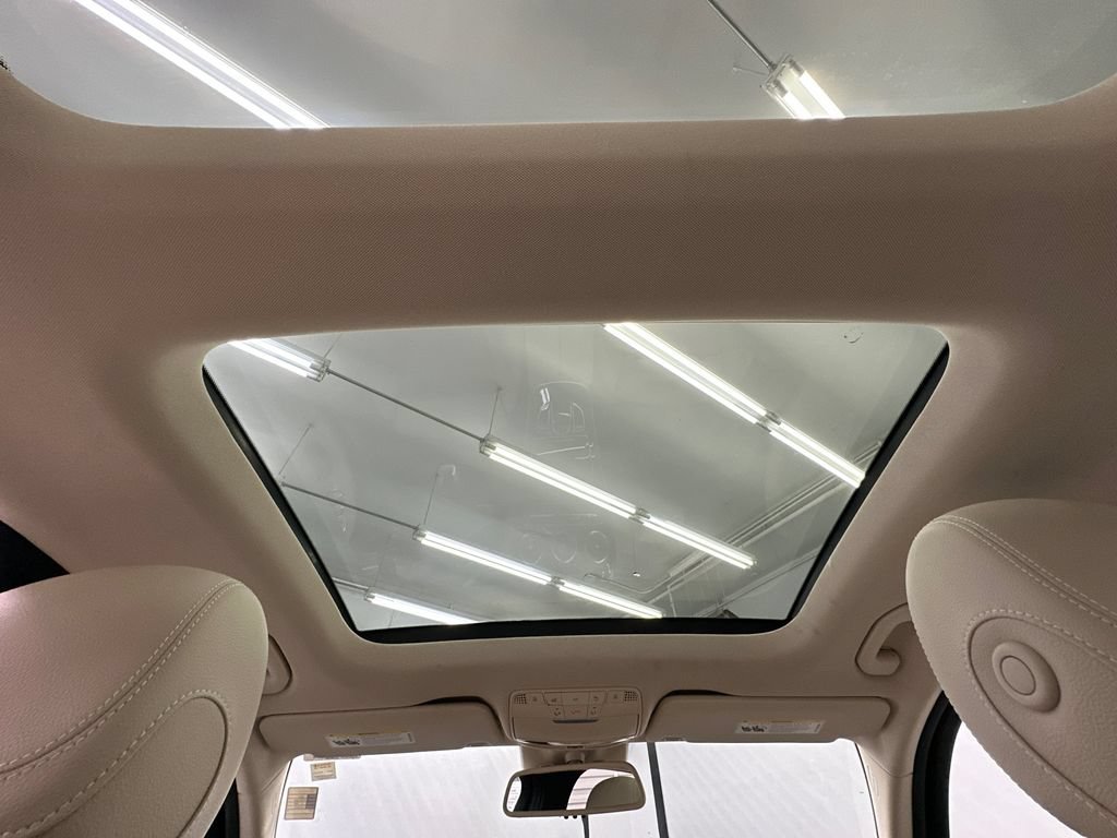 Used 2016 Mercedes-Benz C 300 4MATIC Sedan image 21