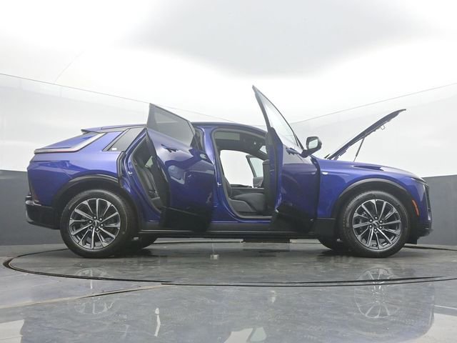 New 2026 Cadillac Lyriq Sport w/ LPO, Floor Liner Package AWD/4WD image 59