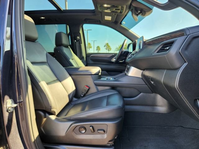 Used 2023 Chevrolet Suburban Z71 w/ Luxury Package image 24