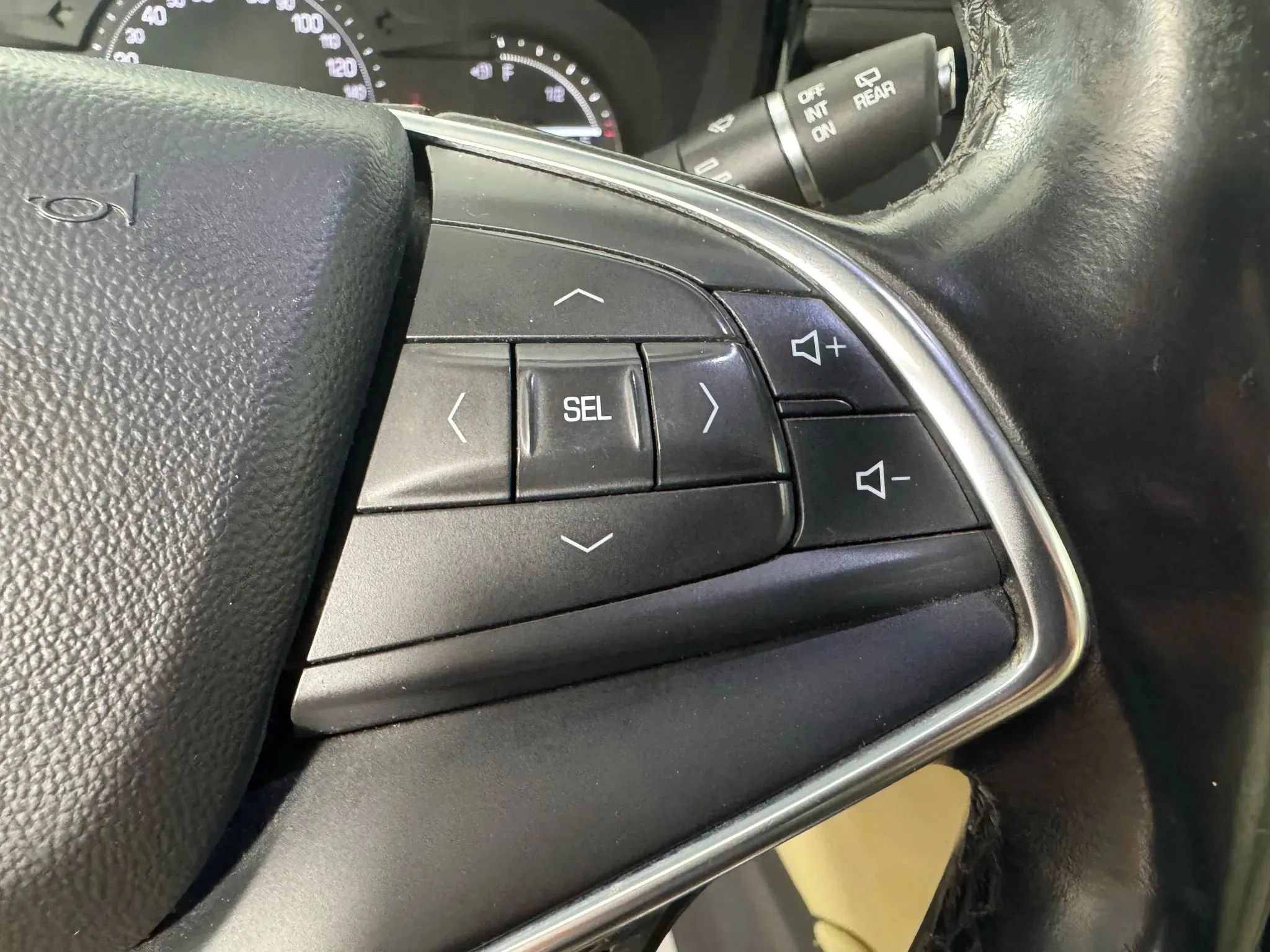 Used 2018 Cadillac XT5 AWD image 16