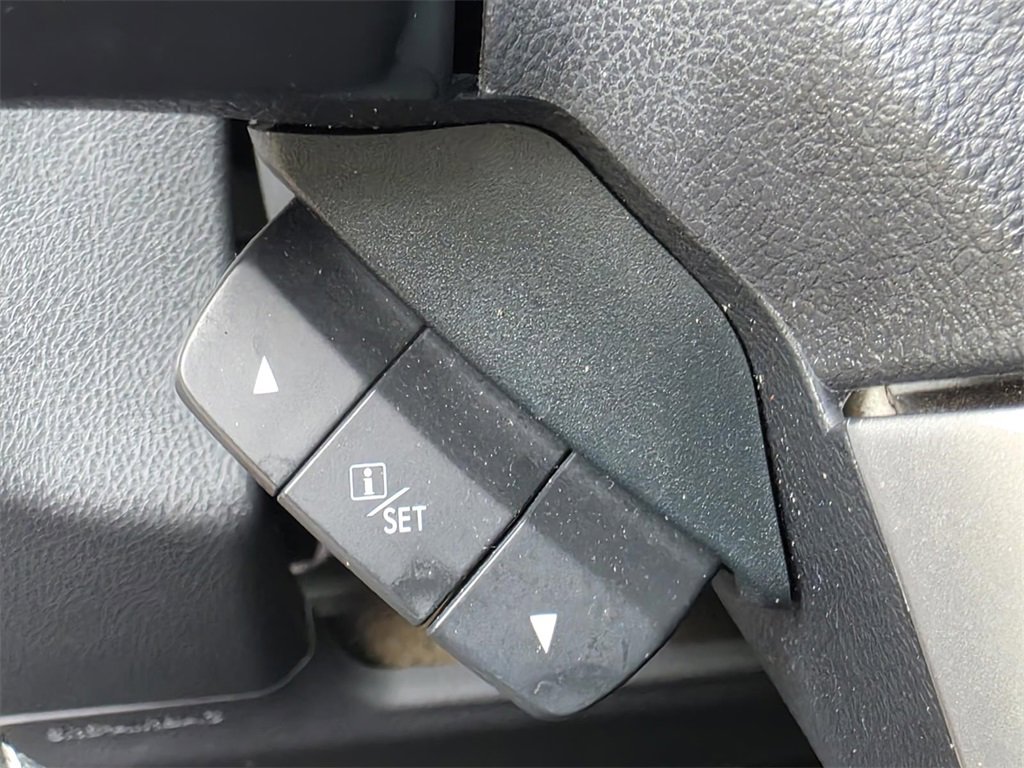 Used 2017 Subaru Forester 2.5i Touring w/ Popular Package #2 image 27