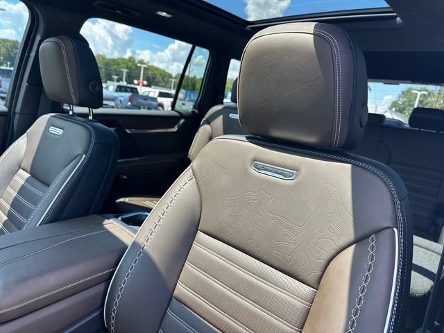 Used 2026 GMC Acadia Denali Ultimate w/ LPO, Floor Liner Package AWD/4WD image 25