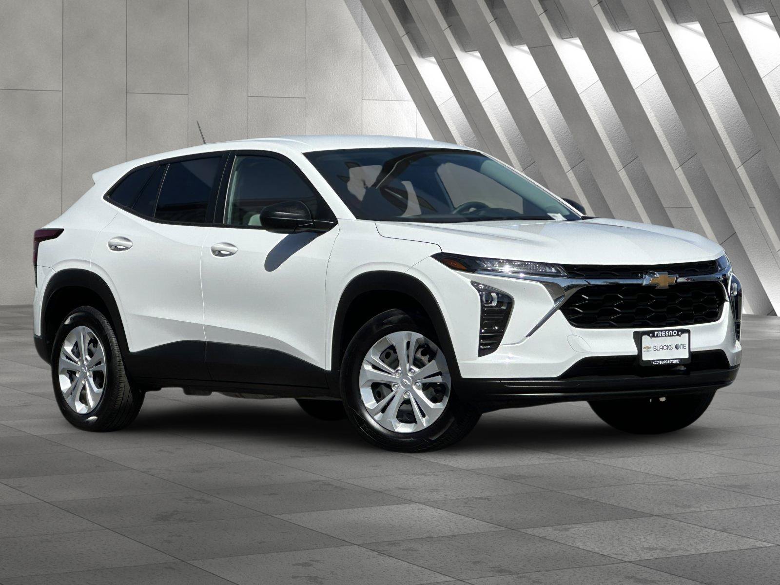 Used 2025 Chevrolet Trax LS