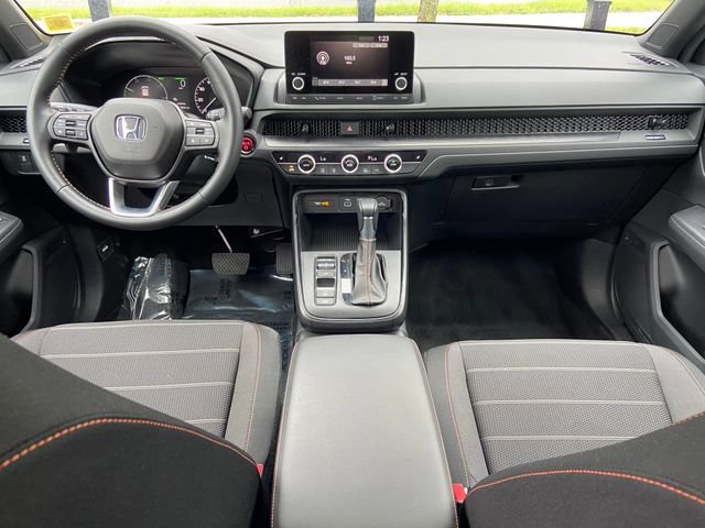 Used 2025 Honda CR-V Sport image 11