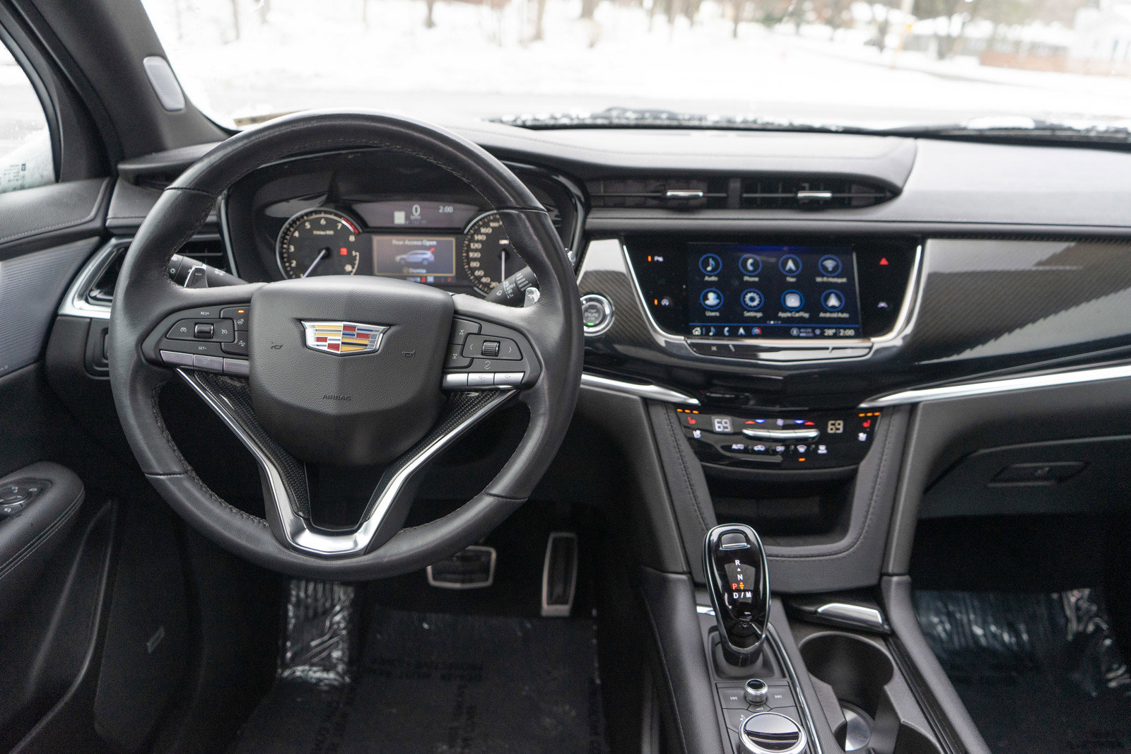 Used 2024 Cadillac XT6 Sport image 12