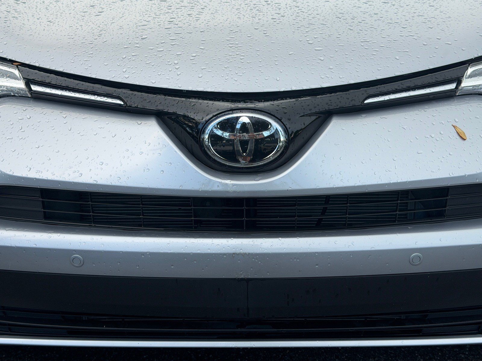 Used 2016 Toyota RAV4 Limited FWD image 10