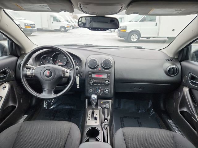 Used 2009 Pontiac G6 GT image 30