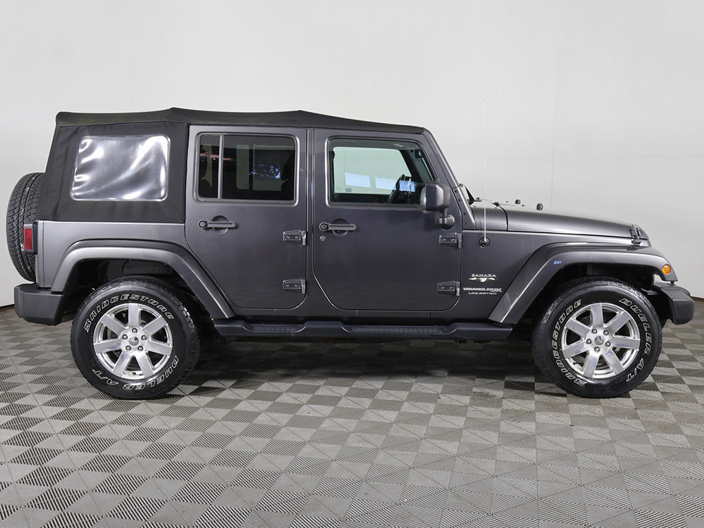 Used 2018 Jeep Wrangler Unlimited Sahara AWD/4WD image 13
