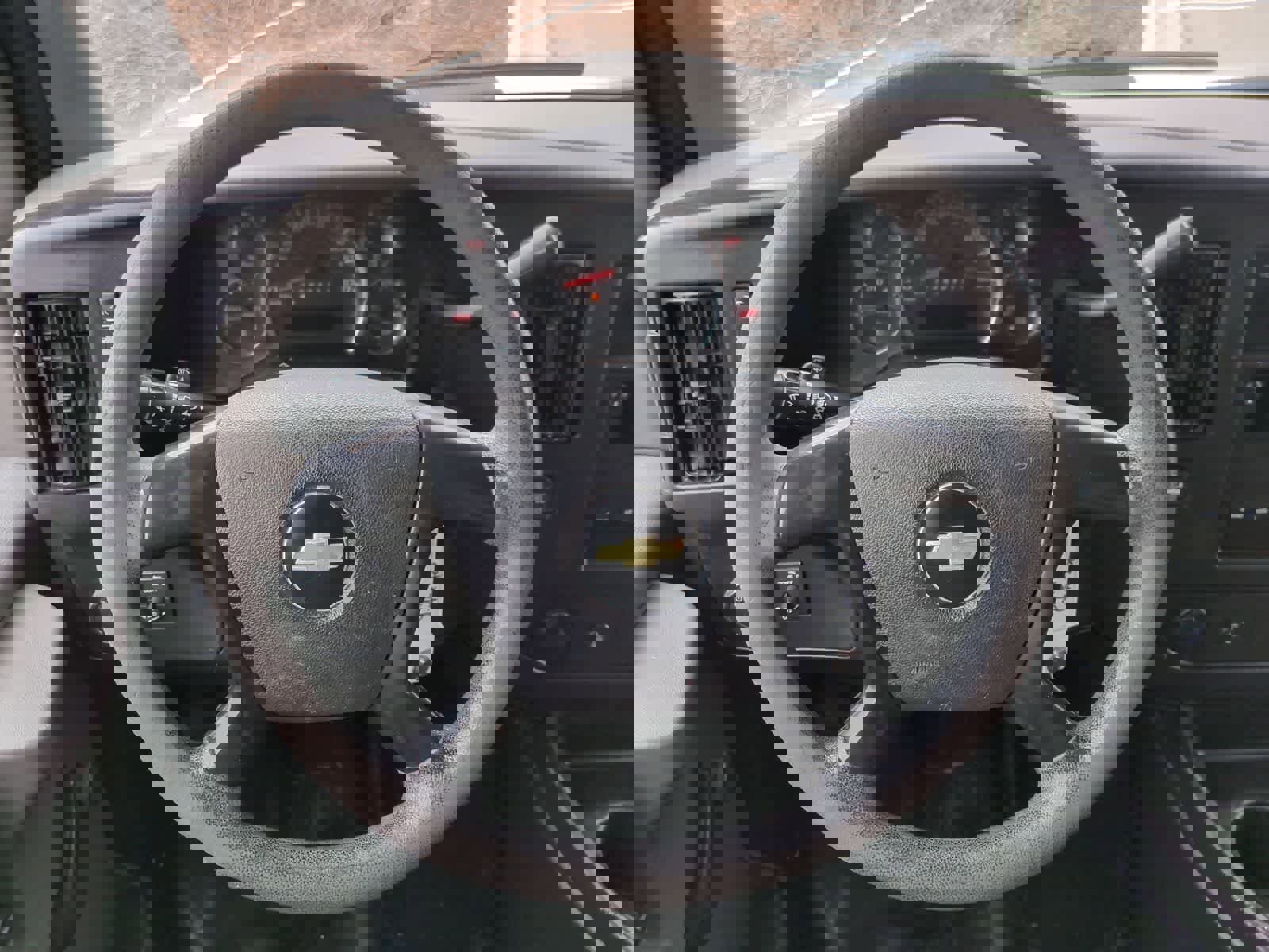 Used 2013 Chevrolet Express 1500 image 20