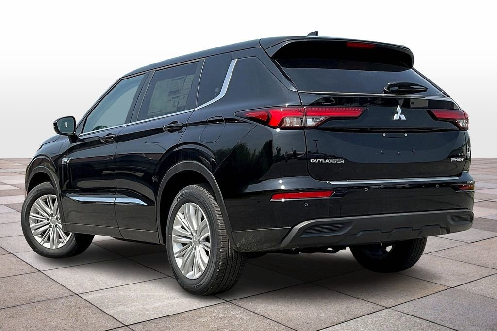New 2025 Mitsubishi Outlander ES image 3