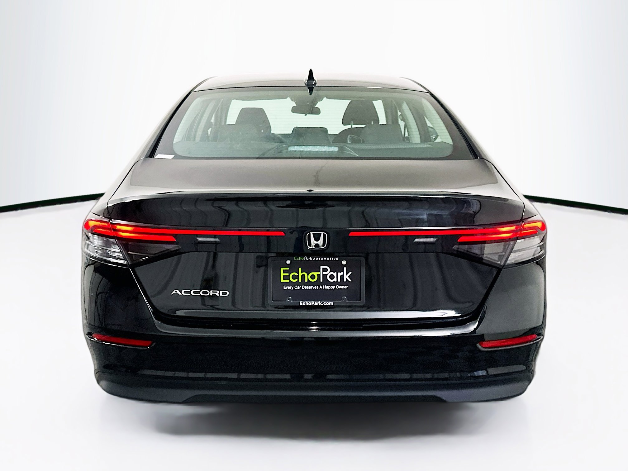 Used 2025 Honda Accord SE image 7