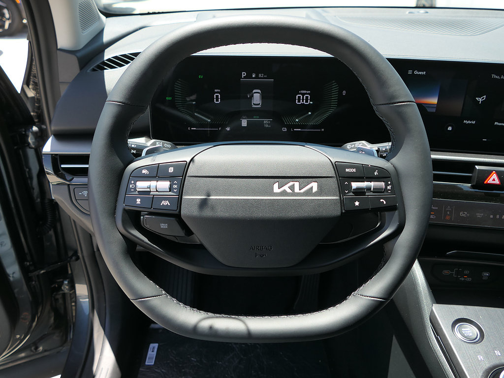 New 2026 Kia Sportage LX FWD image 13