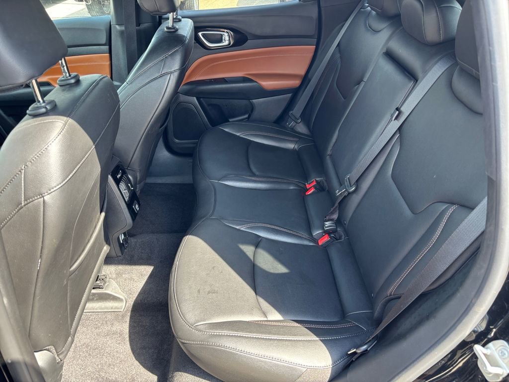 Used 2024 Jeep Compass Limited image 22