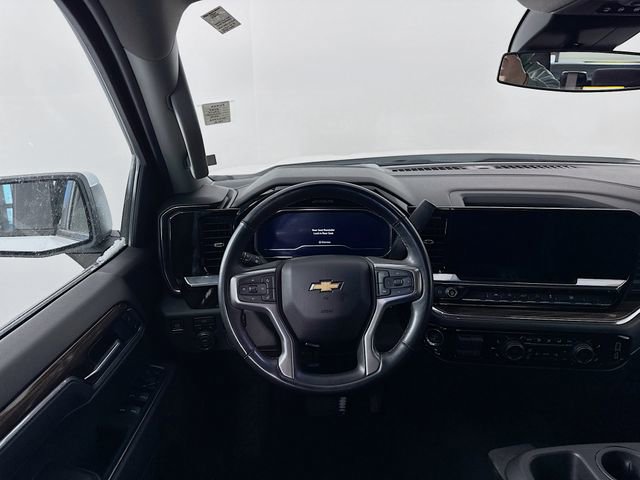 Used 2025 Chevrolet Silverado 1500 LT image 23