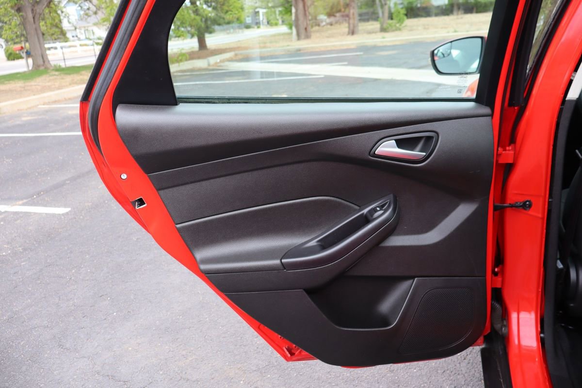 Used 2016 Ford Focus SE FWD image 24