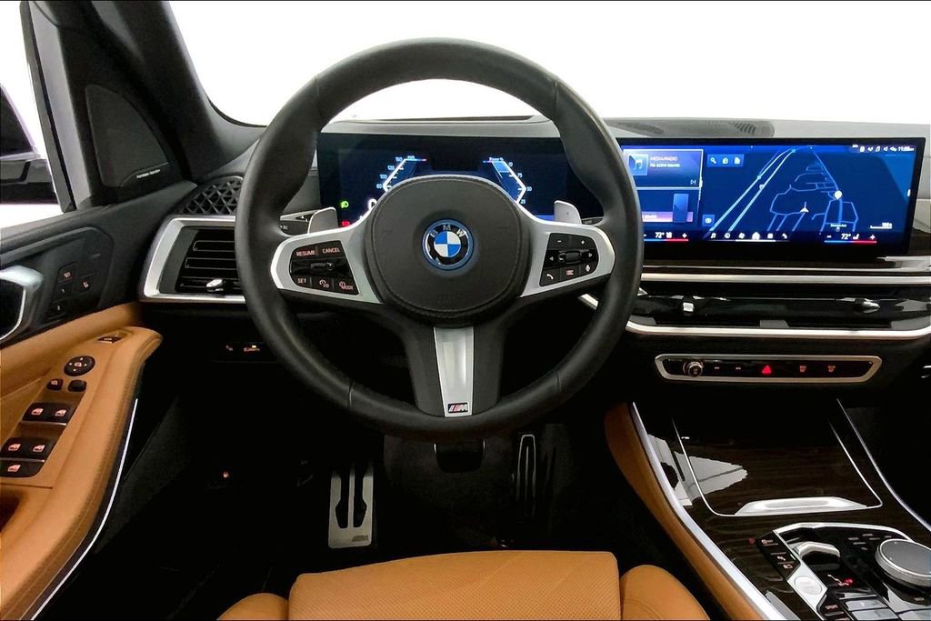 Certified 2024 BMW X5 xDrive50e w/ M Sport Package image 4
