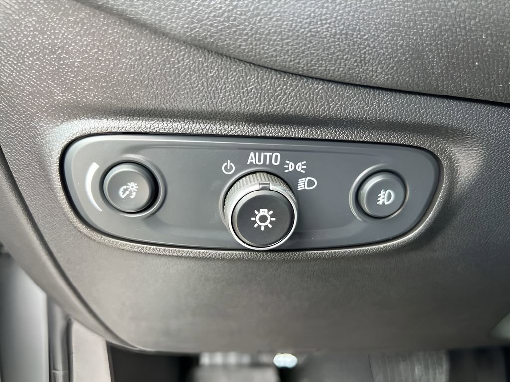 Certified 2024 Chevrolet Equinox Premier image 18