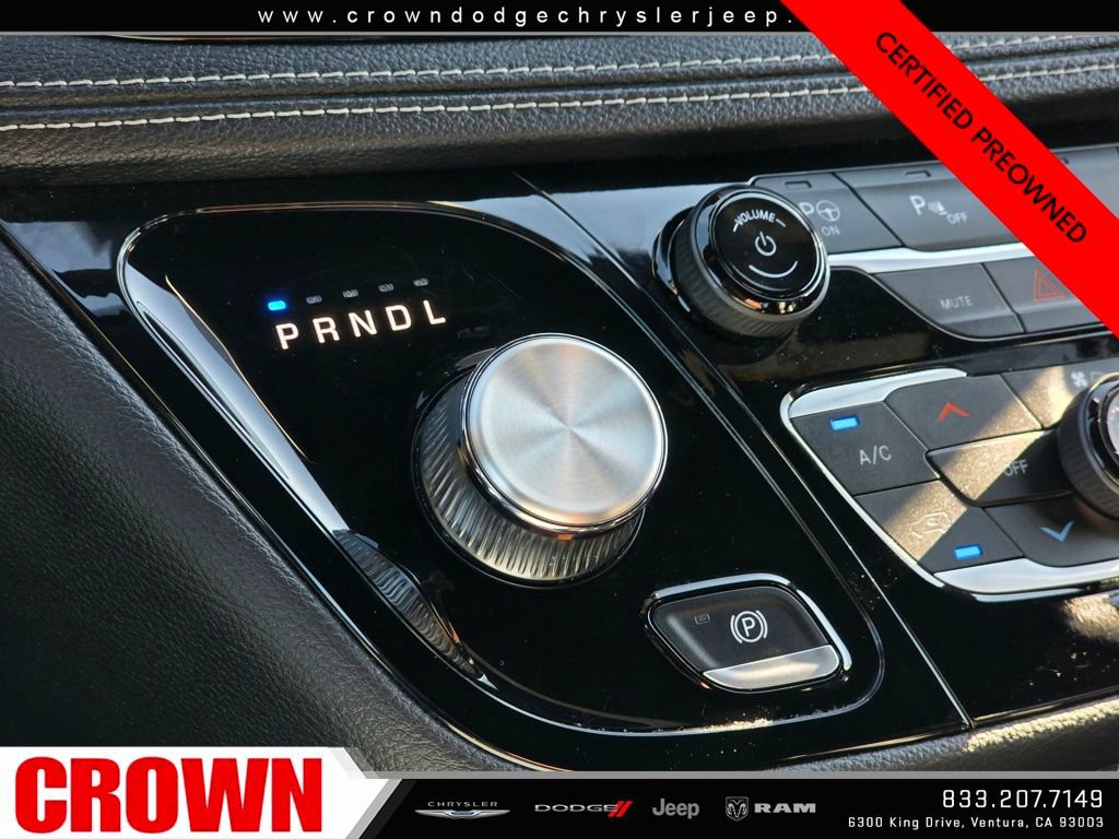 Certified 2024 Chrysler Pacifica Select image 29